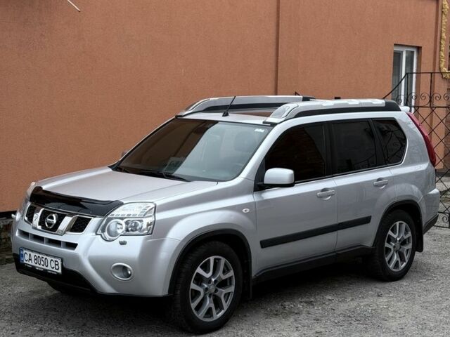 Серый Ниссан ИксТрейл, объемом двигателя 1.8 л и пробегом 142 тыс. км за 11900 $, фото 3 на Automoto.ua