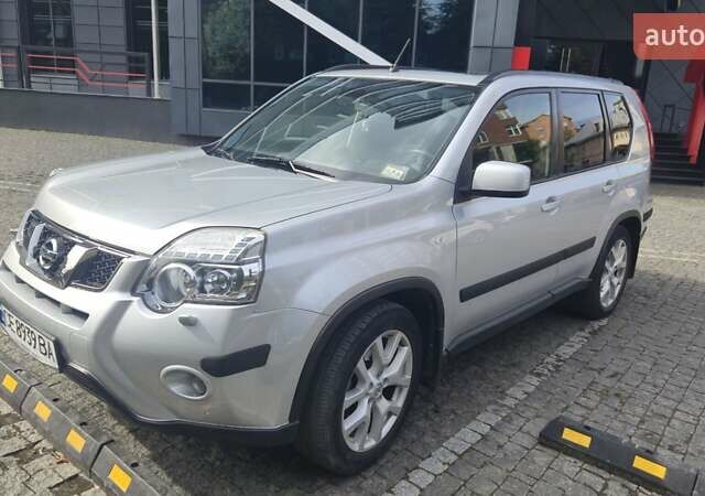 Сірий Ніссан ІксТрейл, об'ємом двигуна 2 л та пробігом 122 тис. км за 12200 $, фото 6 на Automoto.ua