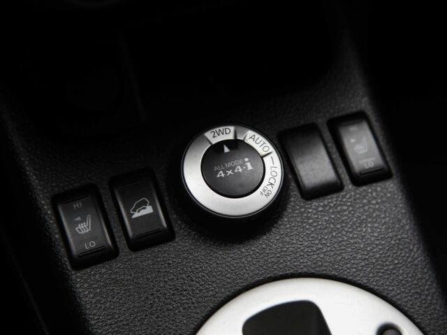 Серый Ниссан ИксТрейл, объемом двигателя 2 л и пробегом 193 тыс. км за 1950 $, фото 19 на Automoto.ua