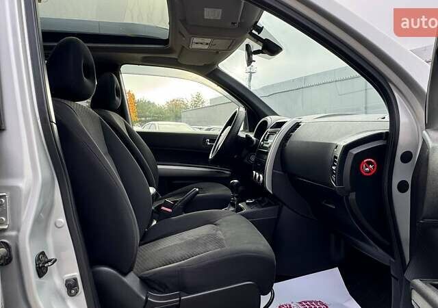 Серый Ниссан ИксТрейл, объемом двигателя 2 л и пробегом 188 тыс. км за 12300 $, фото 18 на Automoto.ua