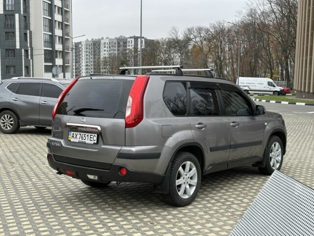 Сірий Ніссан ІксТрейл, об'ємом двигуна 2.5 л та пробігом 79 тис. км за 11500 $, фото 3 на Automoto.ua