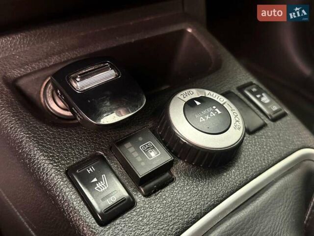 Серый Ниссан ИксТрейл, объемом двигателя 2 л и пробегом 185 тыс. км за 9300 $, фото 10 на Automoto.ua