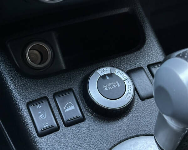 Сірий Ніссан ІксТрейл, об'ємом двигуна 2.49 л та пробігом 79 тис. км за 11150 $, фото 16 на Automoto.ua