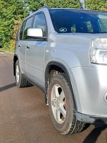 Сірий Ніссан ІксТрейл, об'ємом двигуна 2 л та пробігом 297 тис. км за 12350 $, фото 6 на Automoto.ua