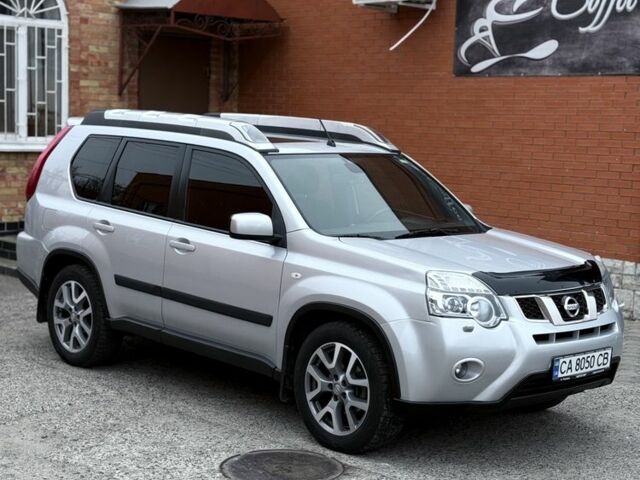 Серый Ниссан ИксТрейл, объемом двигателя 1.8 л и пробегом 142 тыс. км за 11900 $, фото 2 на Automoto.ua