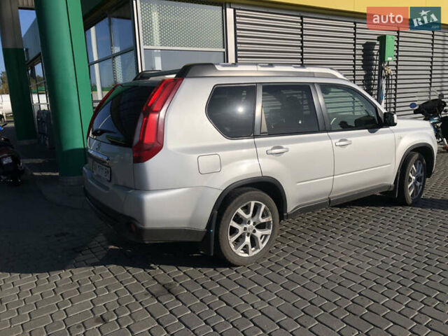 Серый Ниссан ИксТрейл, объемом двигателя 2 л и пробегом 149 тыс. км за 13300 $, фото 4 на Automoto.ua