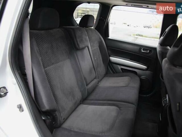 Ниссан ИксТрейл 2012 в Харькове на Automoto.ua Серый Ниссан ИксТрейл, объемом двигателя 2 л и пробегом 193 тыс. км за 10950 $, фото 8 на Automoto.ua