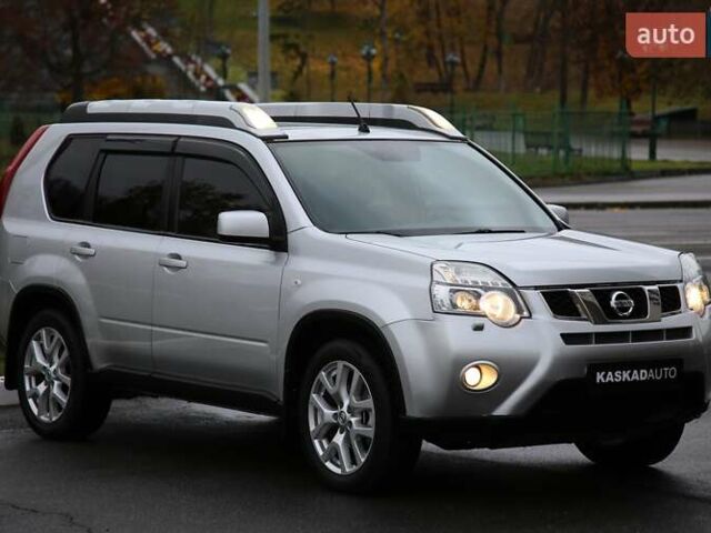 Ниссан ИксТрейл 2012 в Харькове на Automoto.ua Серый Ниссан ИксТрейл, объемом двигателя 2 л и пробегом 193 тыс. км за 10950 $, фото 2 на Automoto.ua
