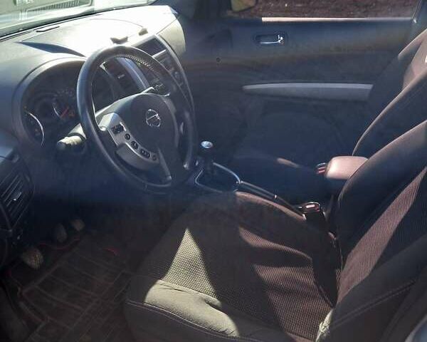 Серый Ниссан ИксТрейл, объемом двигателя 2 л и пробегом 90 тыс. км за 12500 $, фото 7 на Automoto.ua