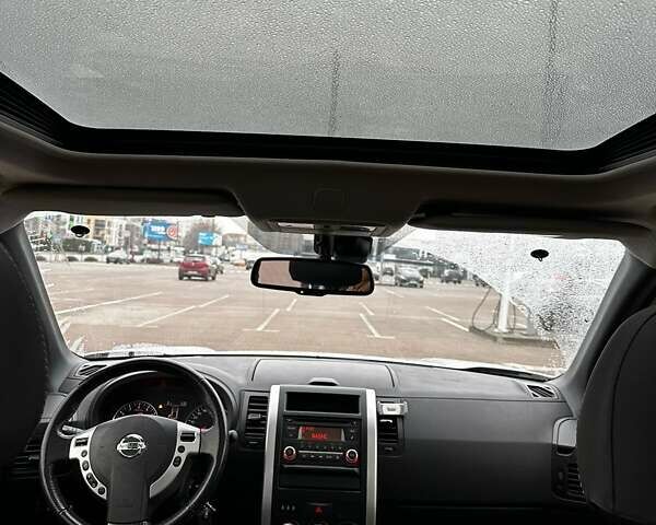 Серый Ниссан ИксТрейл, объемом двигателя 2 л и пробегом 84 тыс. км за 14500 $, фото 20 на Automoto.ua