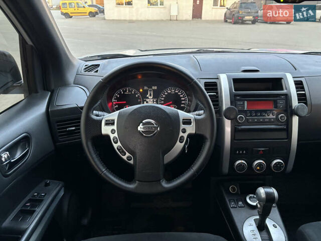 Сірий Ніссан ІксТрейл, об'ємом двигуна 2 л та пробігом 142 тис. км за 9900 $, фото 11 на Automoto.ua