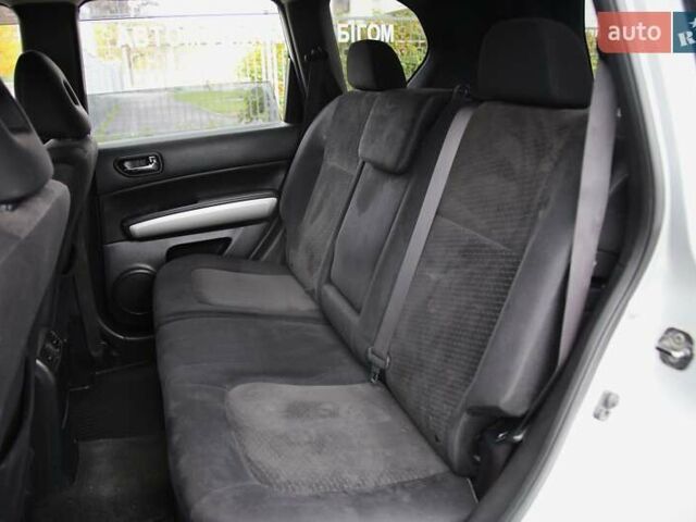 Ниссан ИксТрейл 2012 в Харькове на Automoto.ua Серый Ниссан ИксТрейл, объемом двигателя 2 л и пробегом 193 тыс. км за 10950 $, фото 7 на Automoto.ua