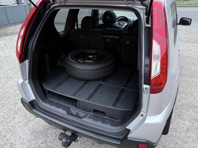 Серый Ниссан ИксТрейл, объемом двигателя 1.8 л и пробегом 142 тыс. км за 11900 $, фото 14 на Automoto.ua