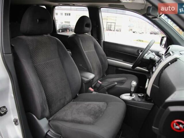 Ниссан ИксТрейл 2012 в Харькове на Automoto.ua Серый Ниссан ИксТрейл, объемом двигателя 2 л и пробегом 193 тыс. км за 10950 $, фото 9 на Automoto.ua