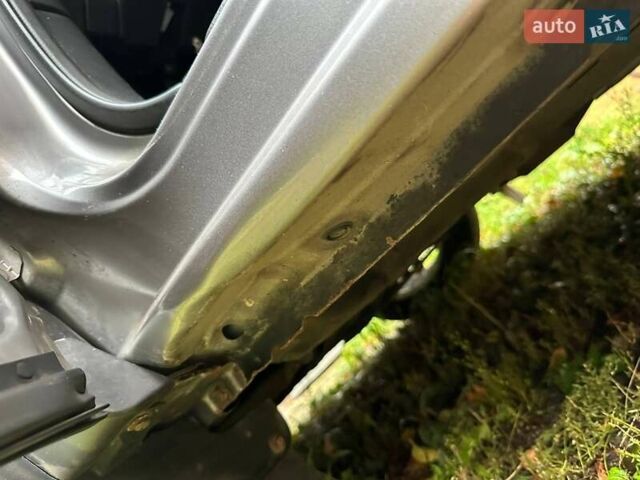 Серый Ниссан ИксТрейл, объемом двигателя 2.49 л и пробегом 79 тыс. км за 10800 $, фото 15 на Automoto.ua