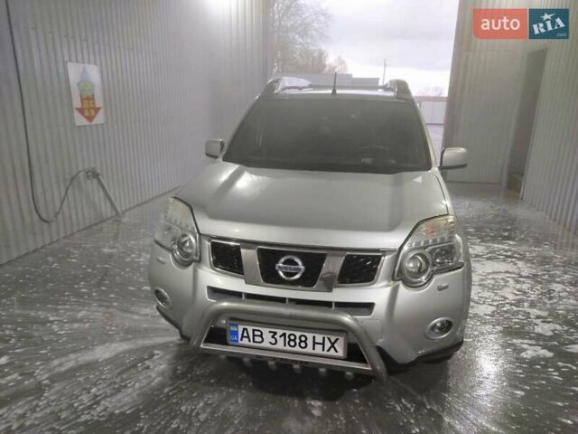 Серый Ниссан ИксТрейл, объемом двигателя 2 л и пробегом 210 тыс. км за 11200 $, фото 3 на Automoto.ua