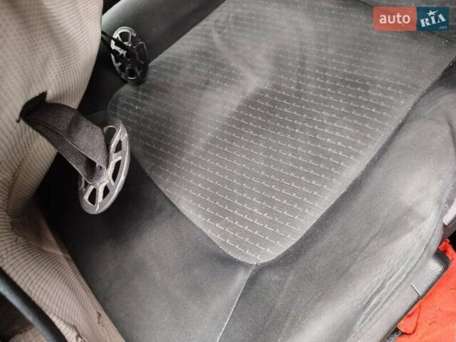 Серый Ниссан ИксТрейл, объемом двигателя 2 л и пробегом 210 тыс. км за 11200 $, фото 15 на Automoto.ua