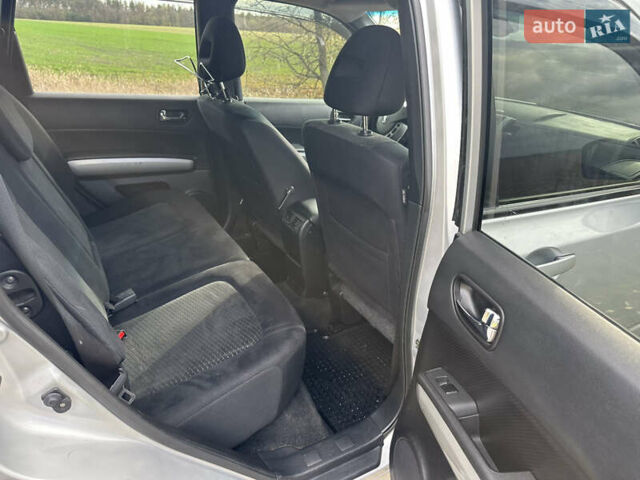 Серый Ниссан ИксТрейл, объемом двигателя 2 л и пробегом 158 тыс. км за 10300 $, фото 14 на Automoto.ua