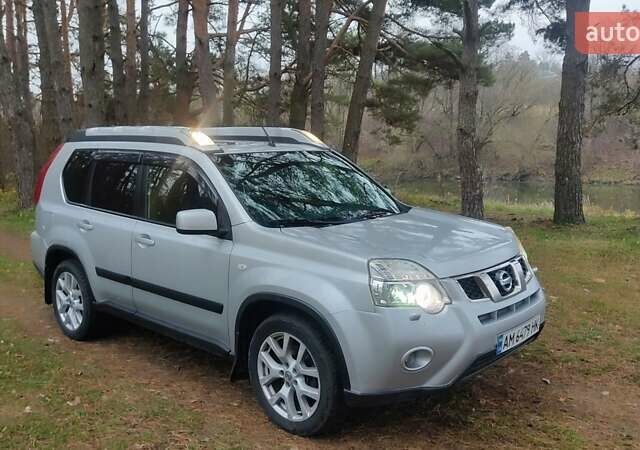 Серый Ниссан ИксТрейл, объемом двигателя 2 л и пробегом 230 тыс. км за 11500 $, фото 28 на Automoto.ua