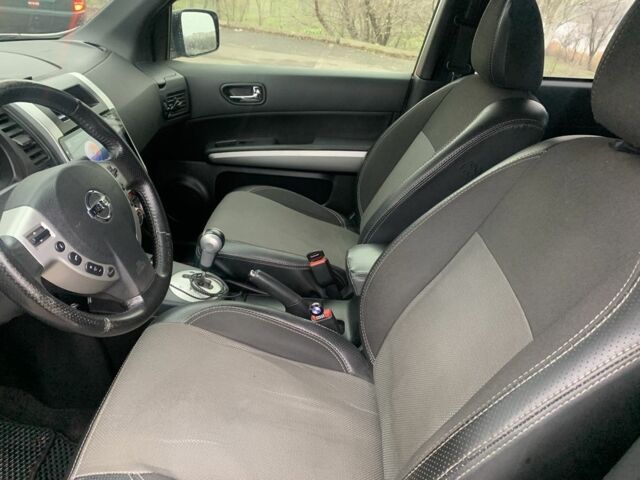 Серый Ниссан ИксТрейл, объемом двигателя 2 л и пробегом 196 тыс. км за 14999 $, фото 9 на Automoto.ua