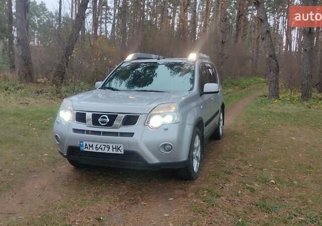 Серый Ниссан ИксТрейл, объемом двигателя 2 л и пробегом 230 тыс. км за 11500 $, фото 10 на Automoto.ua