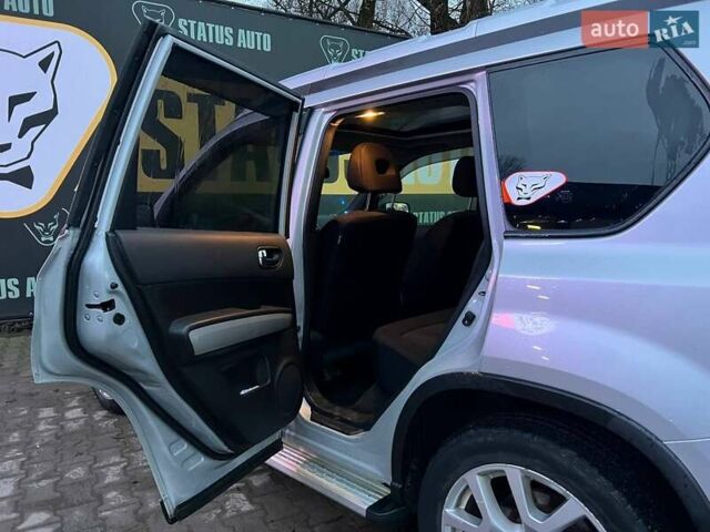 Серый Ниссан ИксТрейл, объемом двигателя 2 л и пробегом 90 тыс. км за 15000 $, фото 27 на Automoto.ua