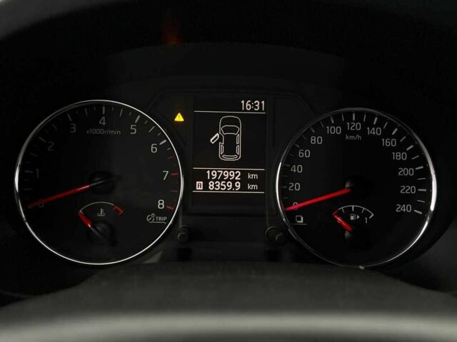 Сірий Ніссан ІксТрейл, об'ємом двигуна 2 л та пробігом 198 тис. км за 12999 $, фото 10 на Automoto.ua