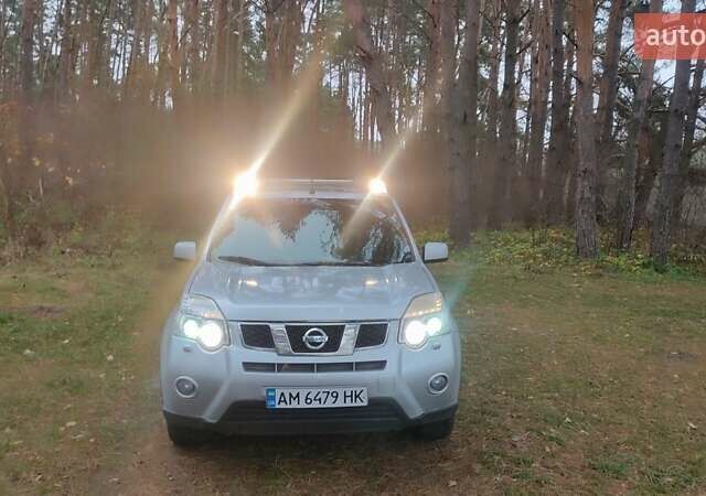 Серый Ниссан ИксТрейл, объемом двигателя 2 л и пробегом 230 тыс. км за 11500 $, фото 30 на Automoto.ua