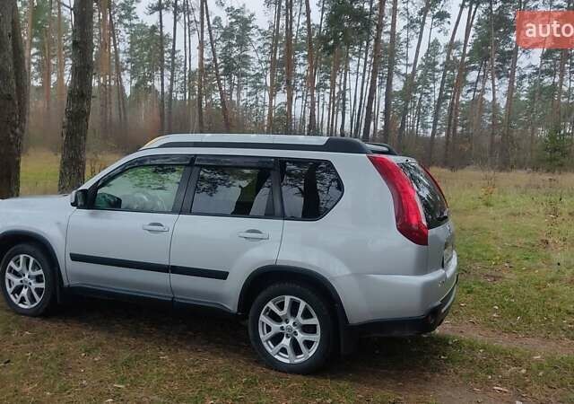 Серый Ниссан ИксТрейл, объемом двигателя 2 л и пробегом 230 тыс. км за 11500 $, фото 16 на Automoto.ua
