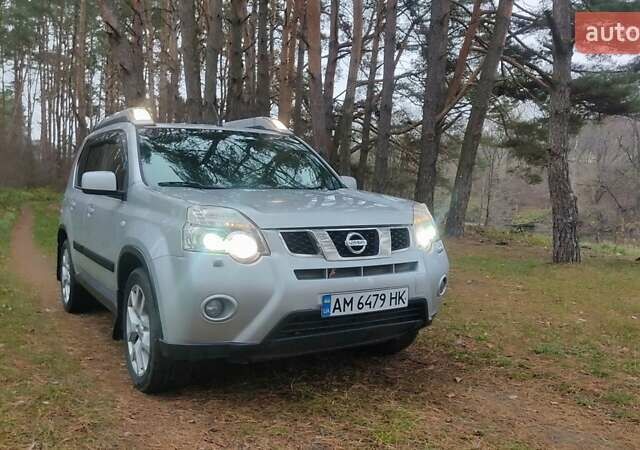 Серый Ниссан ИксТрейл, объемом двигателя 2 л и пробегом 230 тыс. км за 11500 $, фото 7 на Automoto.ua
