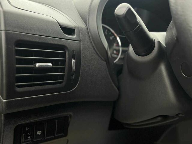 Сірий Ніссан ІксТрейл, об'ємом двигуна 2 л та пробігом 198 тис. км за 12999 $, фото 11 на Automoto.ua