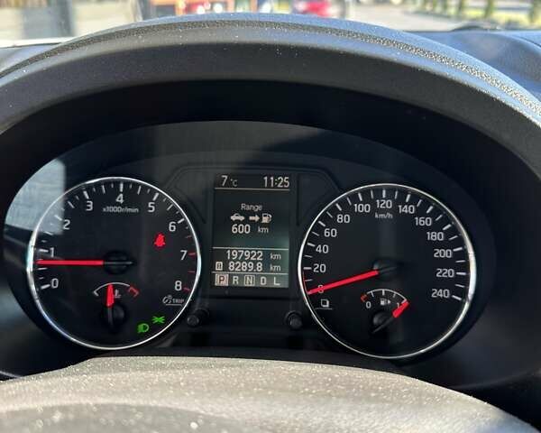 Серый Ниссан ИксТрейл, объемом двигателя 2 л и пробегом 198 тыс. км за 12500 $, фото 6 на Automoto.ua