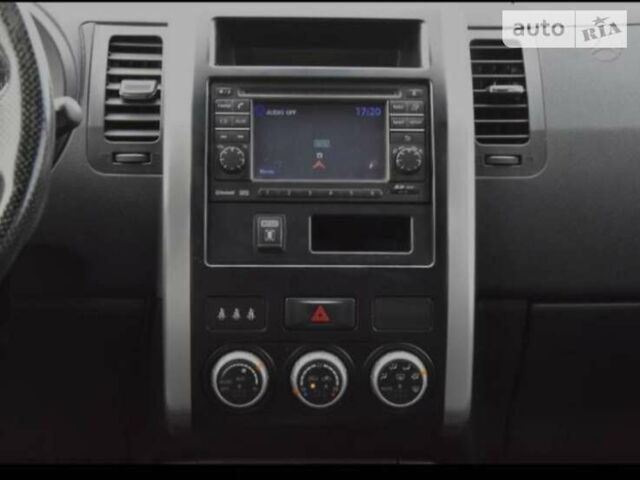 Серый Ниссан ИксТрейл, объемом двигателя 2 л и пробегом 340 тыс. км за 11500 $, фото 1 на Automoto.ua