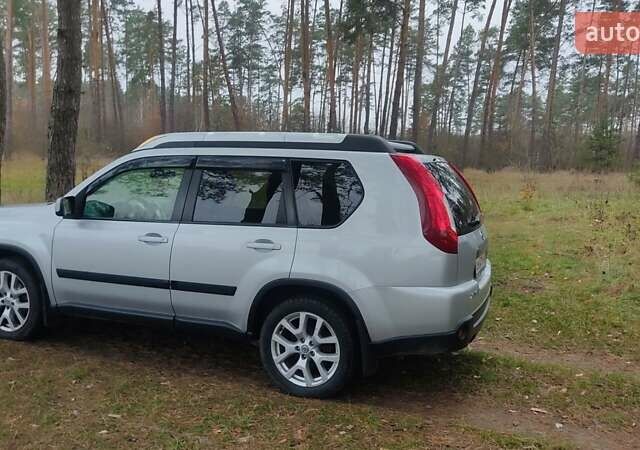 Серый Ниссан ИксТрейл, объемом двигателя 2 л и пробегом 230 тыс. км за 11500 $, фото 15 на Automoto.ua