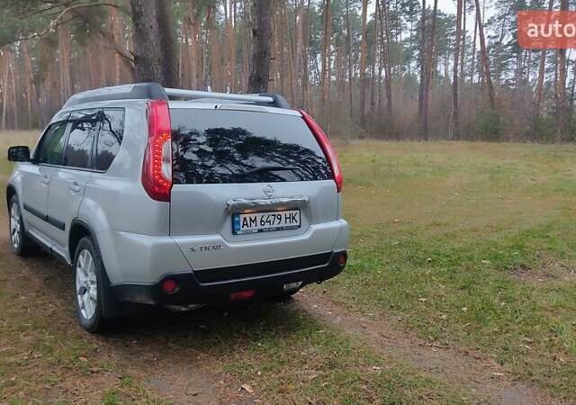 Серый Ниссан ИксТрейл, объемом двигателя 2 л и пробегом 230 тыс. км за 11500 $, фото 19 на Automoto.ua