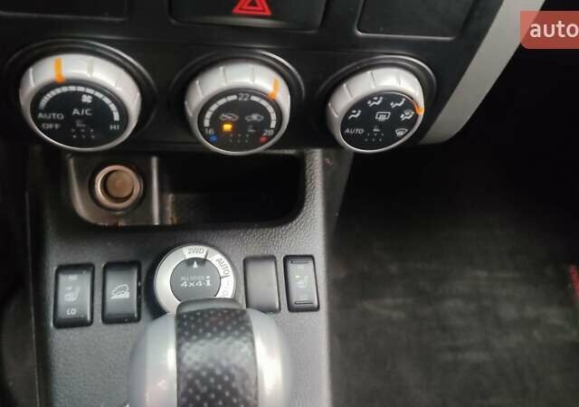 Серый Ниссан ИксТрейл, объемом двигателя 2 л и пробегом 230 тыс. км за 11500 $, фото 39 на Automoto.ua