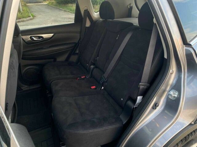 Сірий Ніссан ІксТрейл, об'ємом двигуна 1.6 л та пробігом 190 тис. км за 15990 $, фото 12 на Automoto.ua