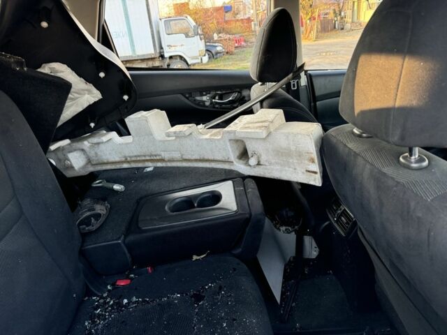 Сірий Ніссан ІксТрейл, об'ємом двигуна 2 л та пробігом 140 тис. км за 4500 $, фото 5 на Automoto.ua