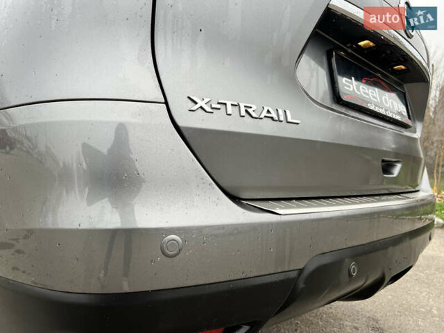 Серый Ниссан ИксТрейл, объемом двигателя 2 л и пробегом 79 тыс. км за 14699 $, фото 22 на Automoto.ua