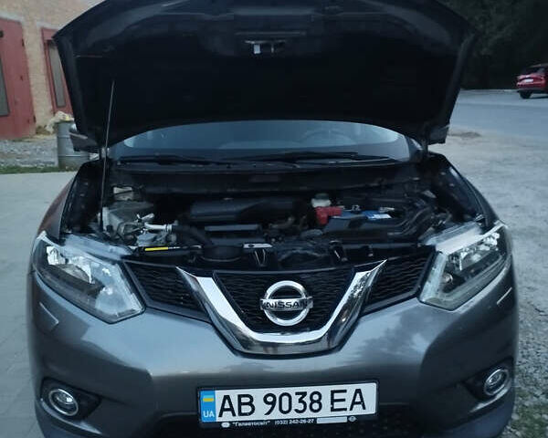 Сірий Ніссан ІксТрейл, об'ємом двигуна 2 л та пробігом 162 тис. км за 17500 $, фото 2 на Automoto.ua