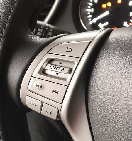 Сірий Ніссан ІксТрейл, об'ємом двигуна 2 л та пробігом 79 тис. км за 14500 $, фото 13 на Automoto.ua