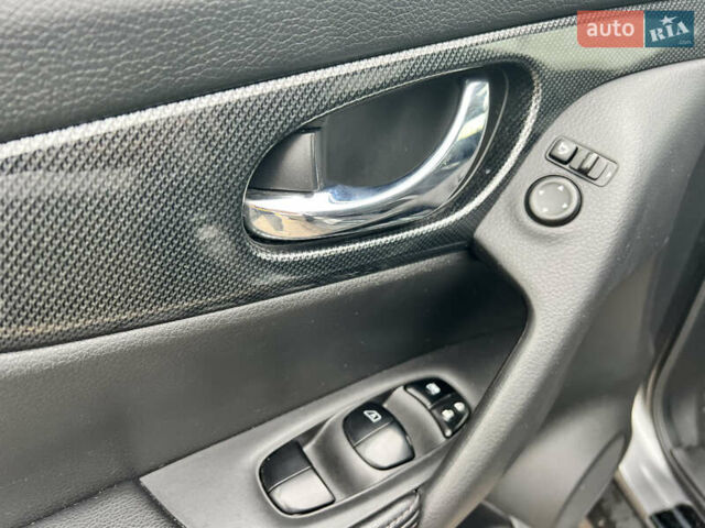 Серый Ниссан ИксТрейл, объемом двигателя 2 л и пробегом 79 тыс. км за 14699 $, фото 10 на Automoto.ua