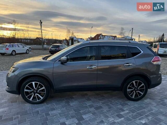 Серый Ниссан ИксТрейл, объемом двигателя 1.6 л и пробегом 195 тыс. км за 15599 $, фото 4 на Automoto.ua