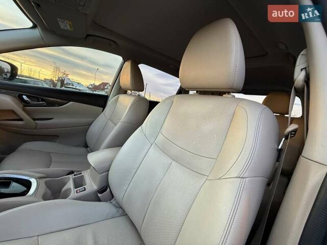 Серый Ниссан ИксТрейл, объемом двигателя 1.6 л и пробегом 195 тыс. км за 15599 $, фото 18 на Automoto.ua