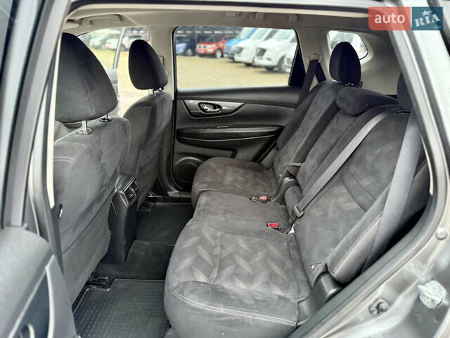 Серый Ниссан ИксТрейл, объемом двигателя 1.6 л и пробегом 162 тыс. км за 15500 $, фото 32 на Automoto.ua