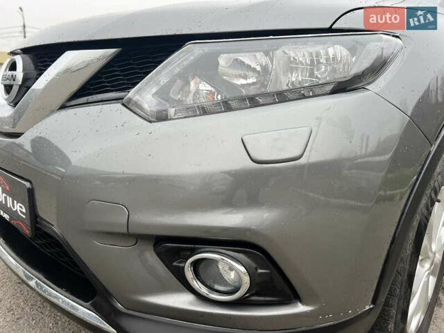 Серый Ниссан ИксТрейл, объемом двигателя 2 л и пробегом 79 тыс. км за 14699 $, фото 5 на Automoto.ua