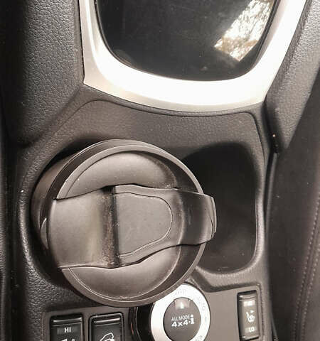 Сірий Ніссан ІксТрейл, об'ємом двигуна 2 л та пробігом 79 тис. км за 14500 $, фото 10 на Automoto.ua