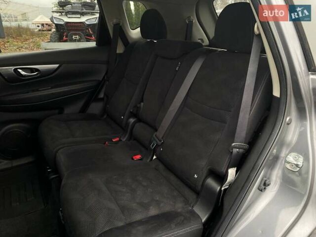 Сірий Ніссан ІксТрейл, об'ємом двигуна 1.6 л та пробігом 190 тис. км за 15590 $, фото 30 на Automoto.ua