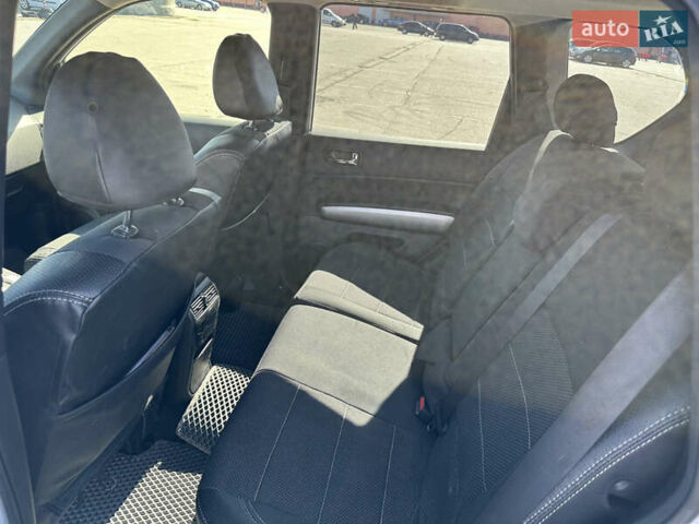 Серый Ниссан ИксТрейл, объемом двигателя 2 л и пробегом 71 тыс. км за 15500 $, фото 14 на Automoto.ua
