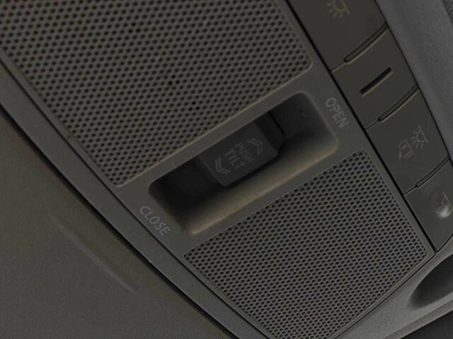 Сірий Ніссан ІксТрейл, об'ємом двигуна 1.6 л та пробігом 190 тис. км за 15990 $, фото 22 на Automoto.ua